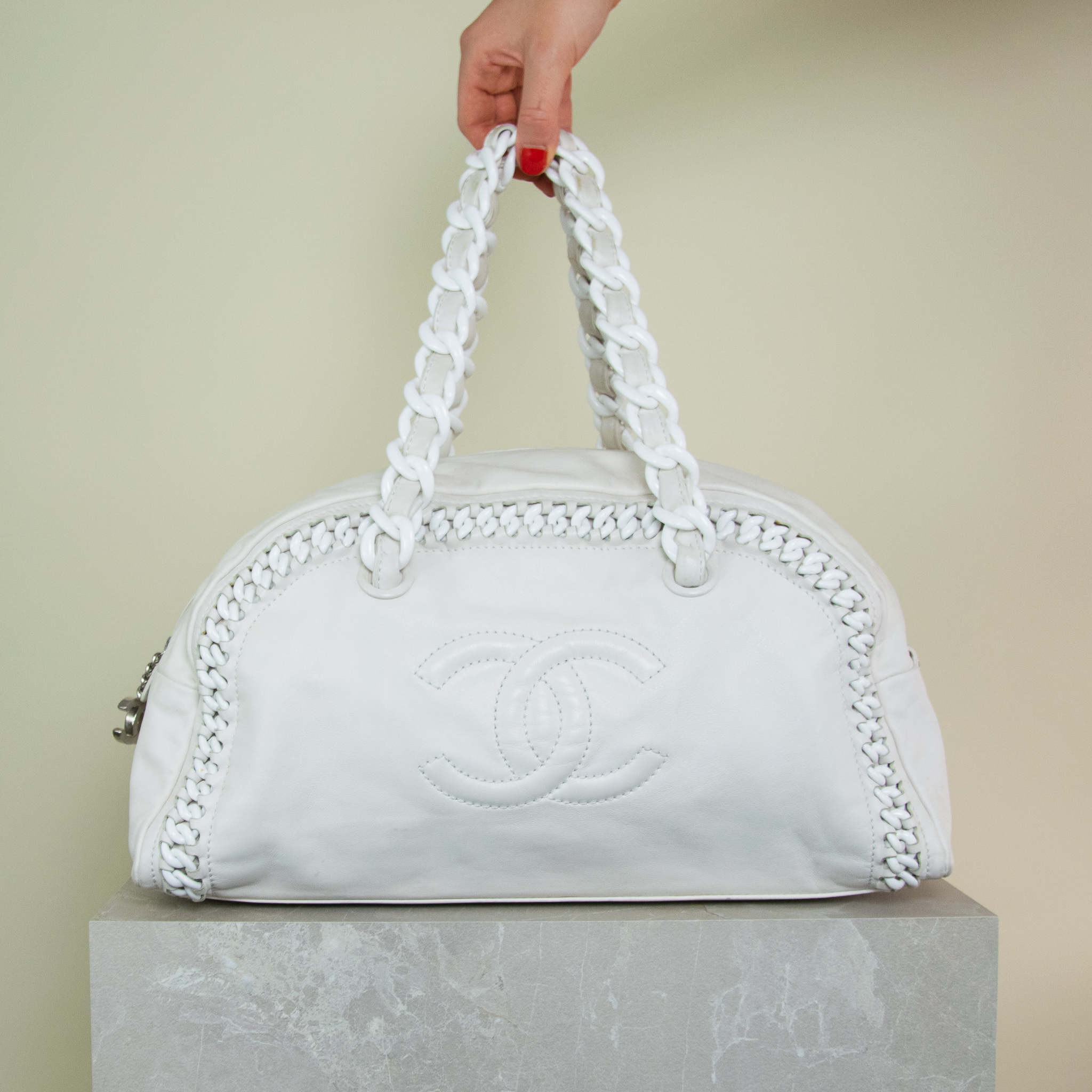 Chanel Bowler Bag Luxe Line Weiß mit Chunky Chain Kette