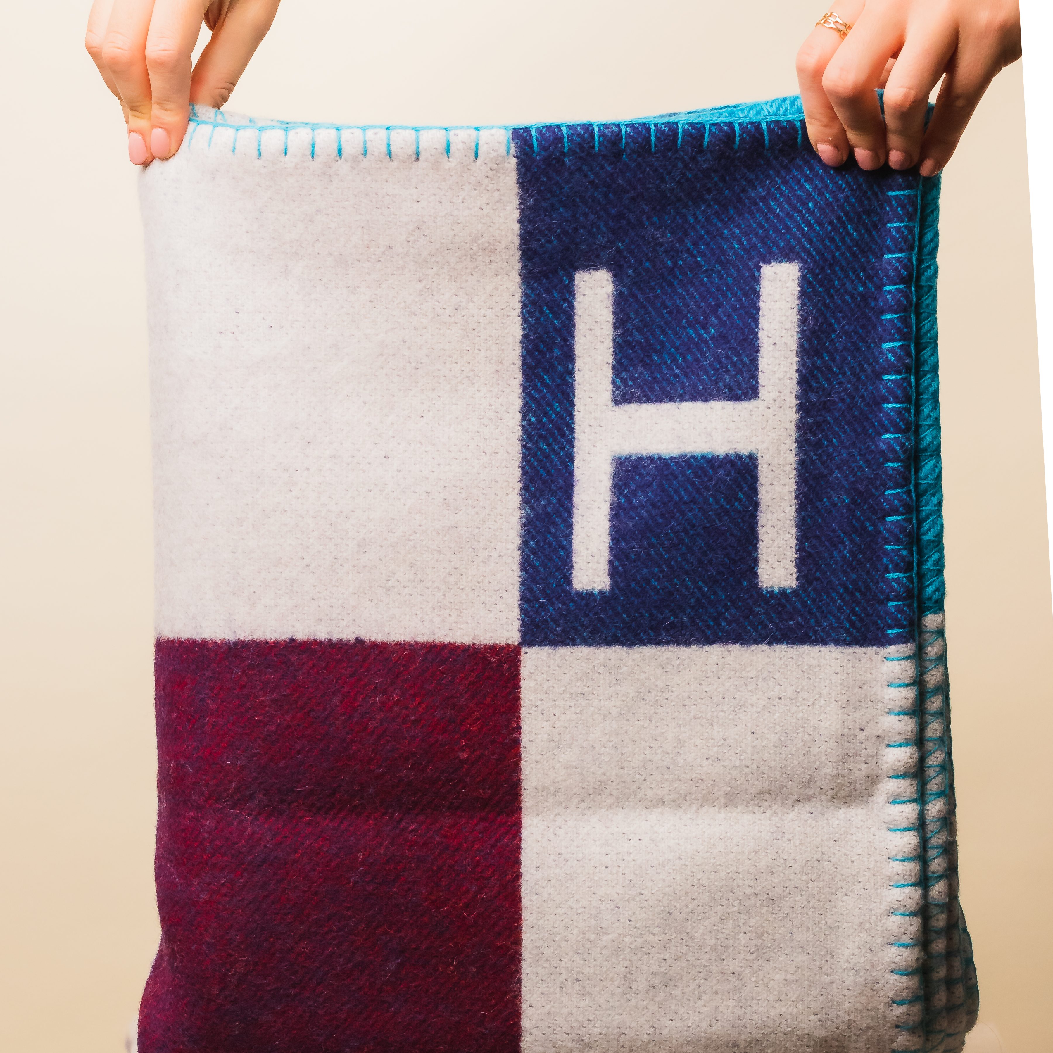 Hermès Avalon Blanket Wool and Cashmere 135x180 cm Blue Red