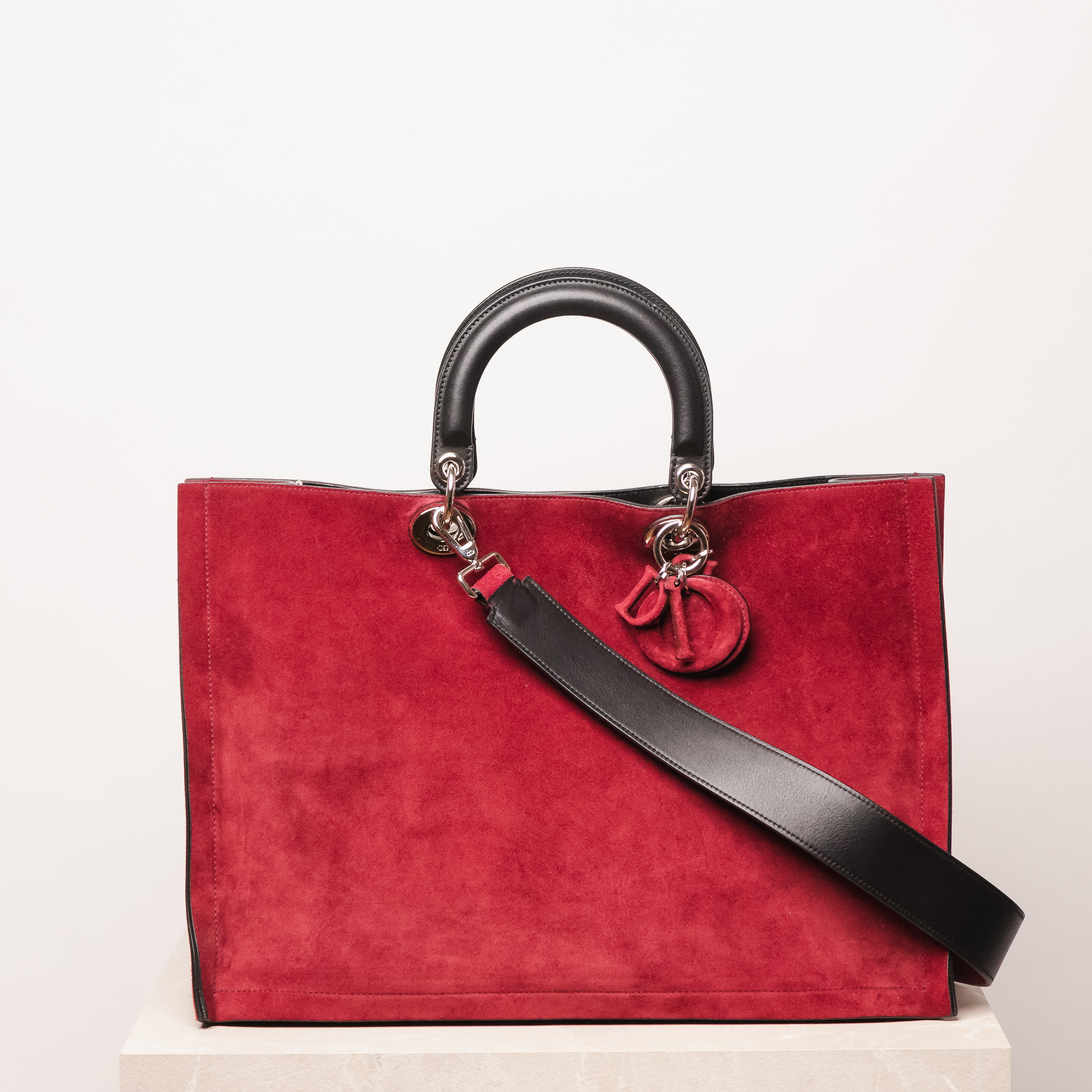 Dior Burgundy Diorissimo Tasche Suede Rot mit Silberner Hardware