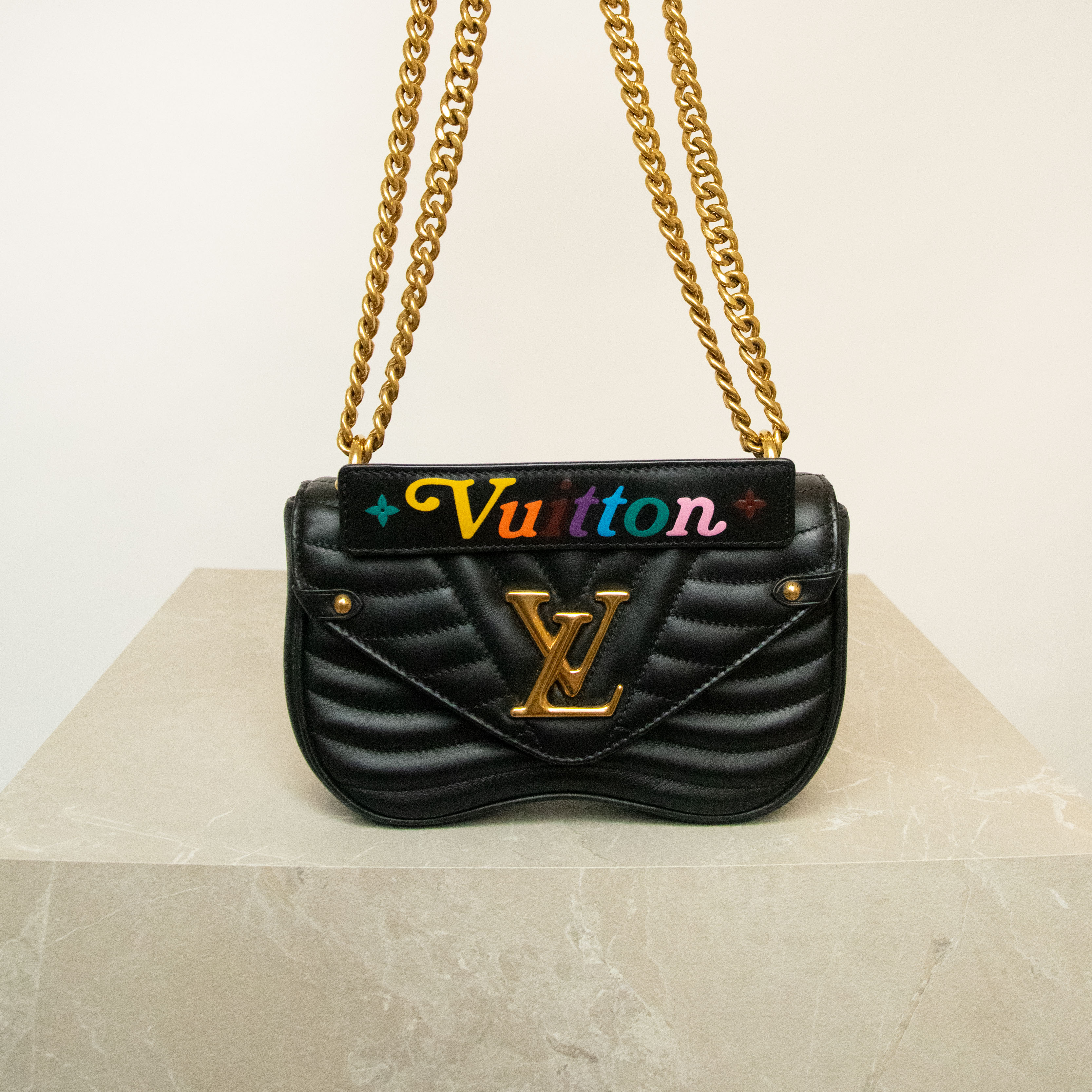 Louis Vuitton New Wave Small Schwarz mit Griff und Kette