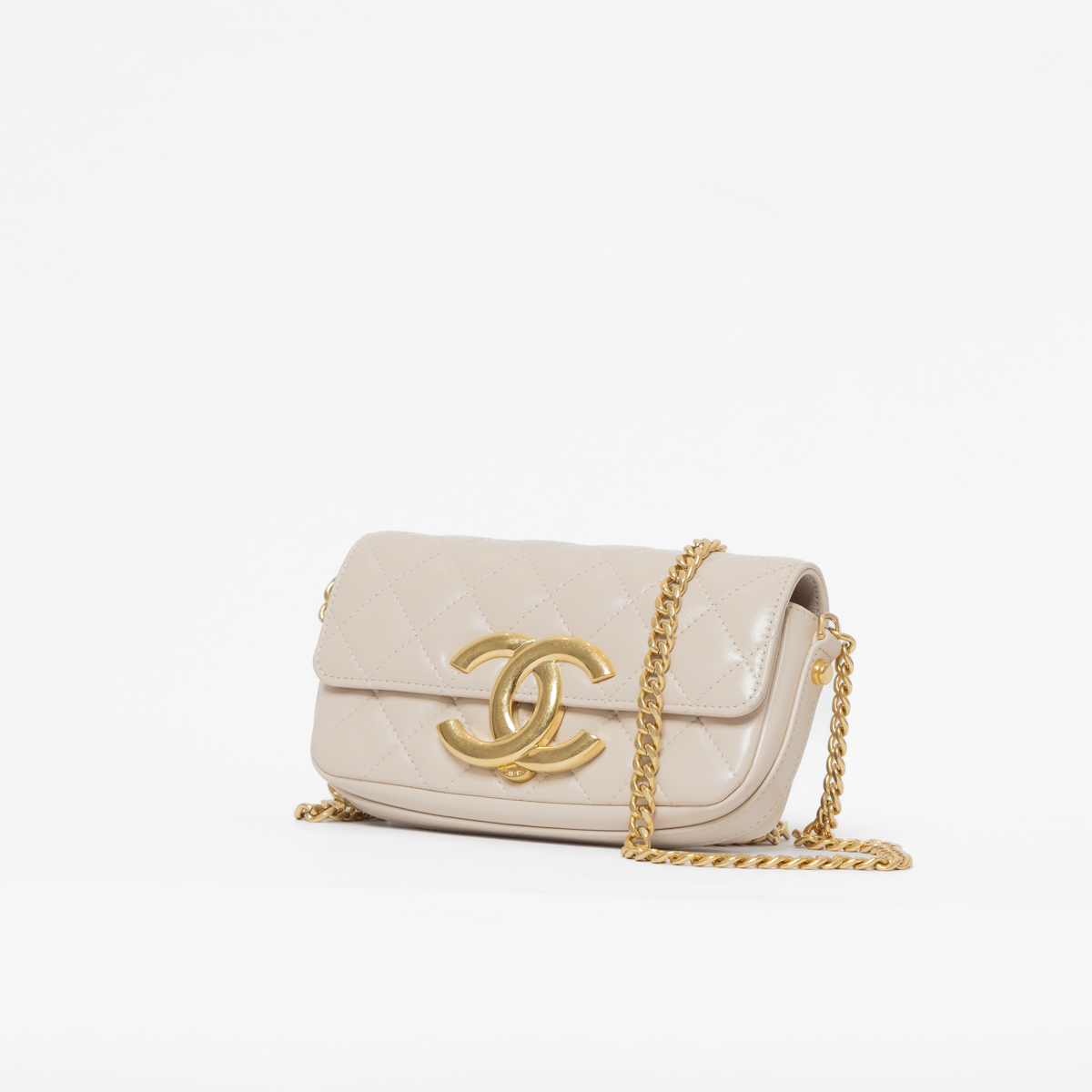 Chanel Pochette on Chain WOC Beige mit goldener Hardware 2023 Full Set