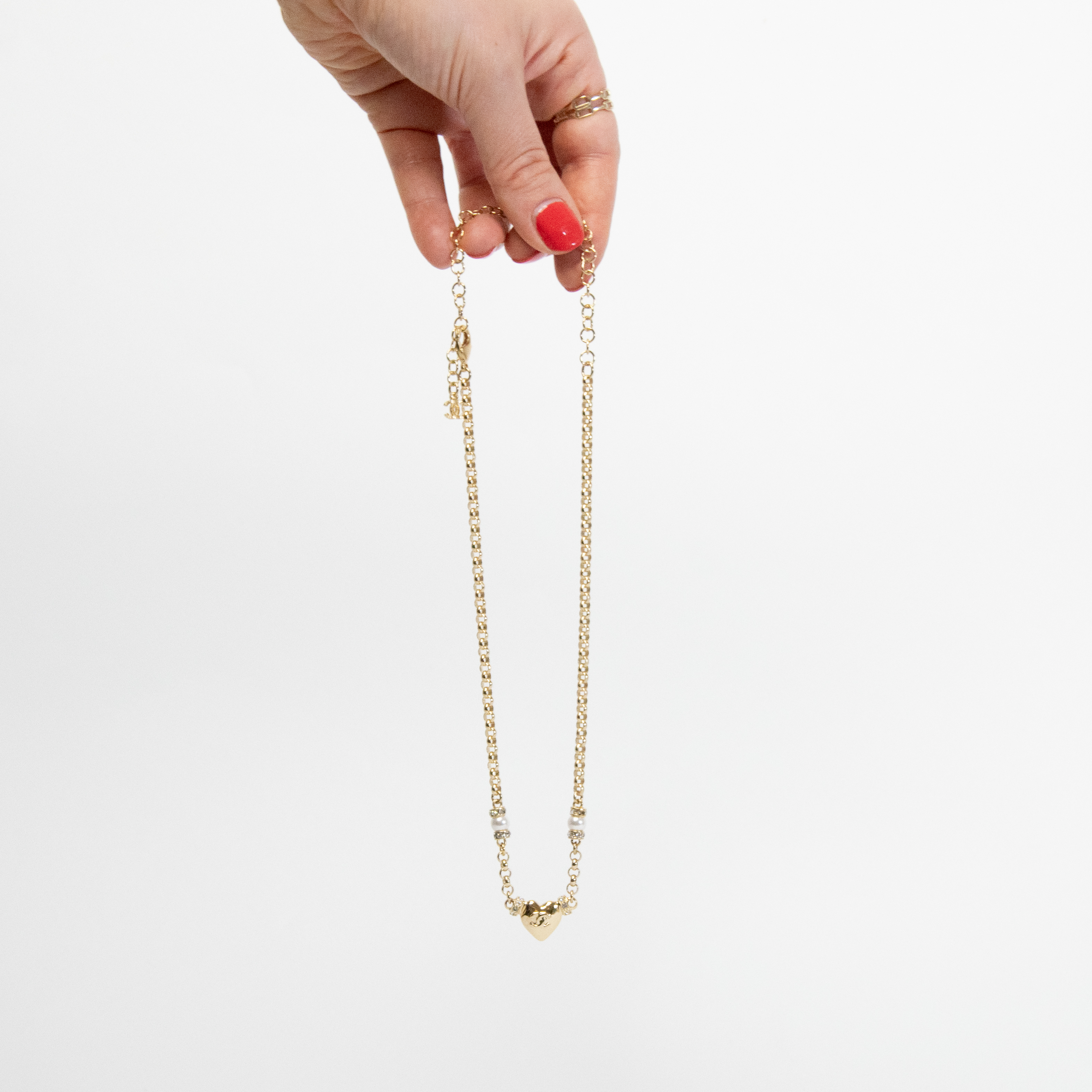 Chanel Kette CC mit Herzanhänger Hellgold mit Perlen