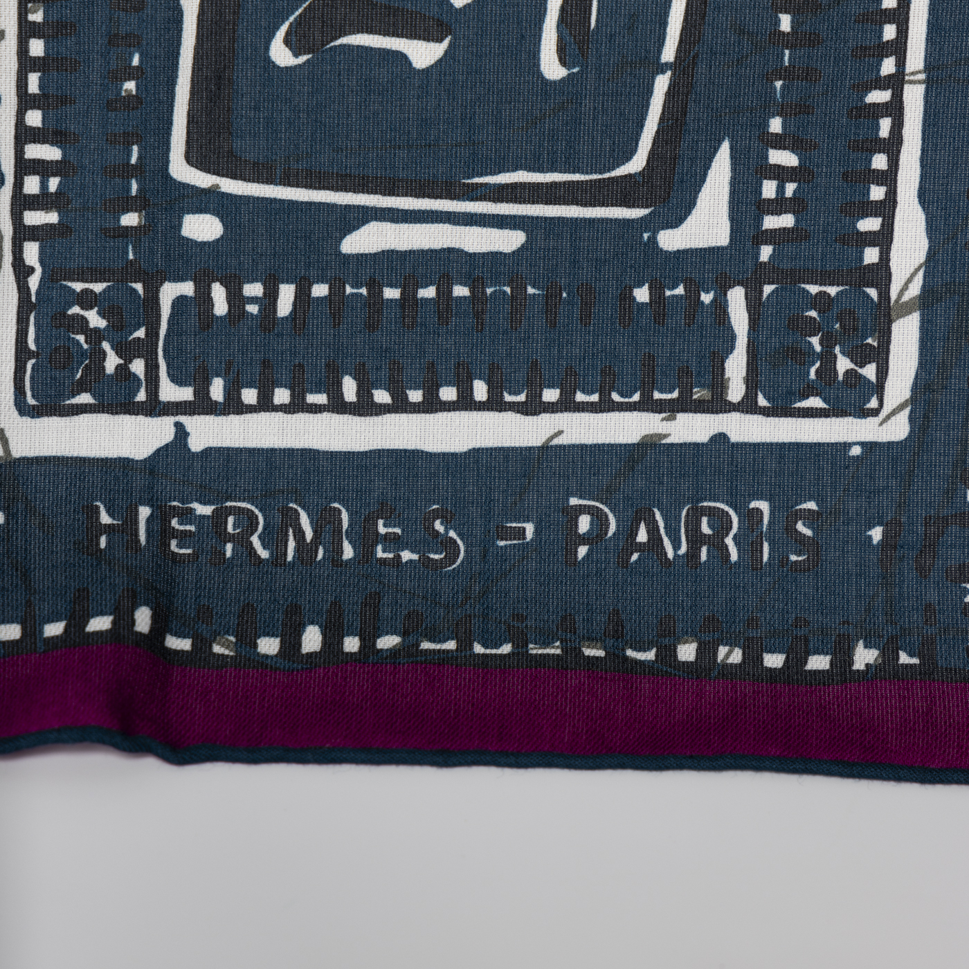 Hermès carré 65 Tuch Seide