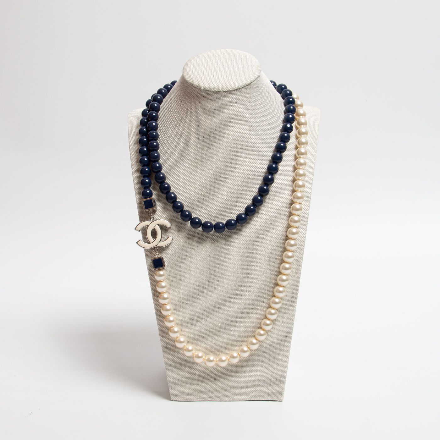 Chanel Kette Perlen Blau und Weiß